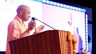 अशोक सिंघल के जन्म शताब्दी वर्ष के समारोह में गोरक्ष पीठाधीश्वर योगी आदित्यनाथ
