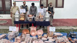 दुकान में चोरी मामले का पुलिस ने किया पर्दाफाश।