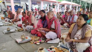 गयाजी में जुट रही भीड़। (जागरण)