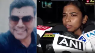 जख्मी ऑटोमोबाइल वर्कशॉप संचालक और घटना की जानकारी देतीं एसपी शैलजा दास।