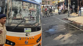 ई-बस ने राहगीरों को कुचला, लोगों ने की तोड़फोड़।