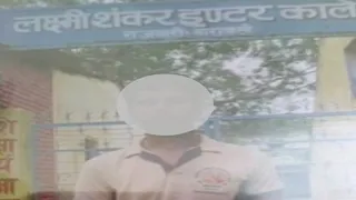 वाराणसी में तिलक शिखा पर छात्र को डांटने का आरोप कॉलेज प्रबंधन ने बताया अनुशासनहीनता।