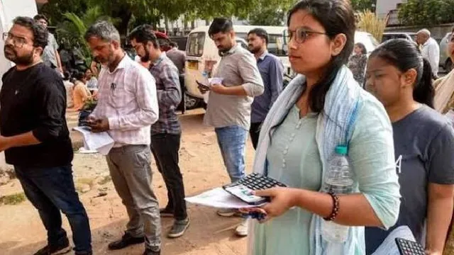CBT में पास, फिजिकल टेस्ट में दबोचे गए; रेलवे परीक्षा में मुन्नाभाइयों का गजब खेल! AI कैमरे ने खोल दी पूरी पोल 
