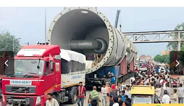 एशिया के पहले बायो प्लास्टिक प्लांट के लिए वेसल लेकर आ रहा 308 पहियों वाला महाट्रक।
