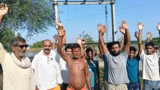 ग्रामीणों का प्रदर्शन। फोटो जारण