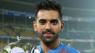 क्रिकेटर दीपक चाहर।