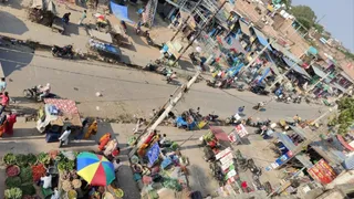 लाखों के राजस्व नुकसान