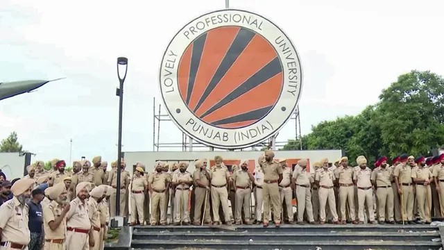 IP एड्रेस की तलाश, CCTV में दिखे 8 नकाबपोश उपद्रवी; LPU में कैसे भड़की हिंसा? जांच में जुटी पंजाब पुलिस
