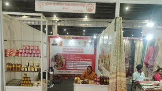 यूपी ट्रेड शो में सोनांचल के उत्पादों ने मचाई धूम: बकरी दूध साबुन और नमकीन की बढ़ी मांग।