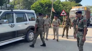जांच में जुटी पुलिस। (जागरण)