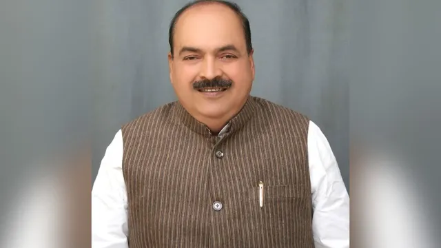 UP MLC Election 2026: गोरखपुर-फैजाबाद शिक्षक सीट पर फिर ध्रुव त्रिपाठी पर भाजपा का भरोसा
