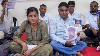 साहिल के माता-पिता का अनशन जारी। (पीटीईआई)