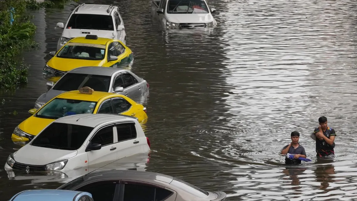 Thailand floods (4)