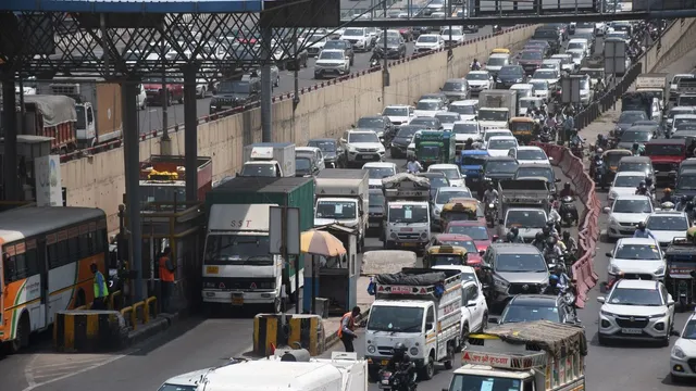 दिल्ली-NCR में GRAP के नियम बदले, जरूरी सामान वाले पुराने ट्रकों को भी राहत नहीं; उल्लंघन पर दोगुना जुर्माना
