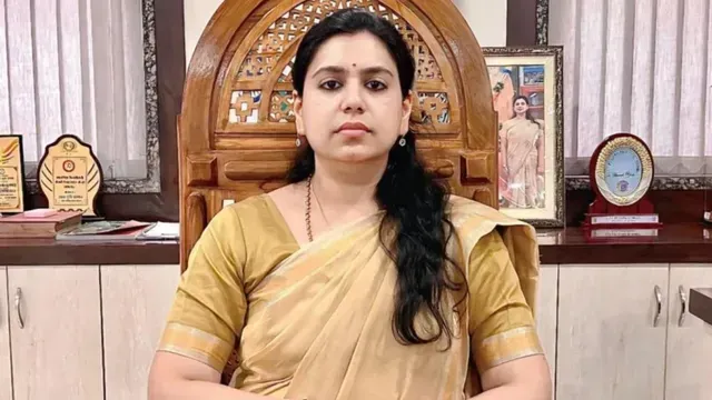 देवरिया की वो बैठक जब नेताओं से भिड़ गई थीं दिव्या मित्तल, वहीं से शुरू हुई  'जनता की आवाज' बनने की कहानी
