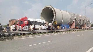 308 पहियों वाला ट्रेलर