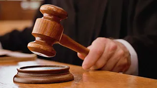 महिला से 'कौन से वाले पापा?' पूछना पड़ा भारी