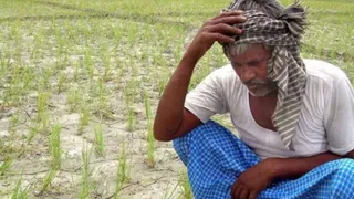 कर्ज वसूली के लिए किसानों के घर न जाए बैंक।