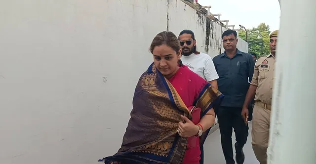 UP Election 2027:  चुनाव की तैयारी में अपर्णा यादव, सैफई में बोलीं- पार्टी जहां से तय करेगी, वहीं से लड़ूंगी