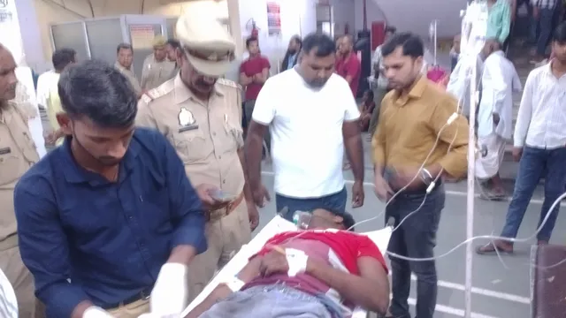 लखनऊ-अयोध्या हाईवे पर सड़क हादसा, कार ने मारी टक्कर, ट्रक ने रौंदा; बाइक सवार दो युवकों की मौत एक गंभीर
