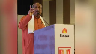 दैनिक जागरण की ओर से आयोजित विमर्श कार्यक्रम के उद्घाटन सत्र को संबोधित करते कैबिनेट मंत्री डॉ.संजय निषाद