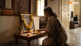 पूर्वजों की तस्वीरें लगाने के दिशा-निर्देश (Picture Credits- AI Images)