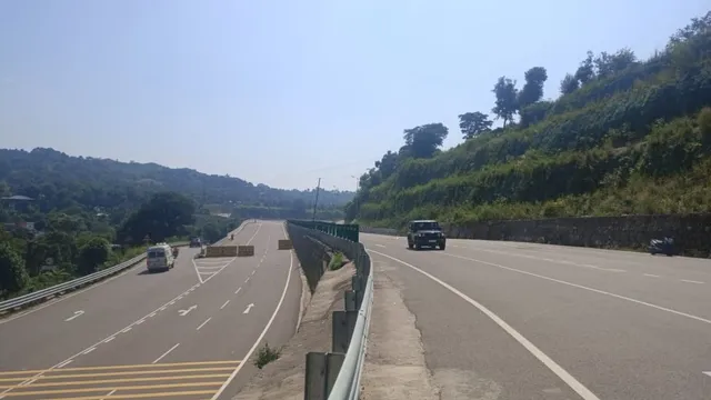 कीरतपुर-मनाली फोरलेन पर अतिक्रमण और अवैध रास्तों पर हाई कोर्ट सख्त, NHAI को रिपोर्ट पेश करने के निर्देश