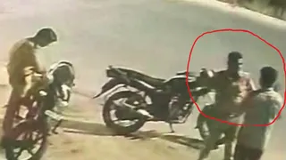 कासगंज में जेई को पीटता सिपाही। सीसीटीवी फुटेज
