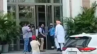 मल्लिकार्जुन खरगे से मिलने दिल्ली पहुंचे सुखजिंदर रंधावा।