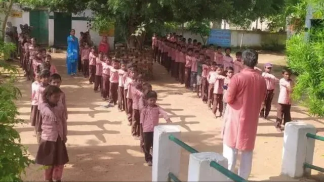 बांदा के स्कूलों में चुने जाएंगे टॉप-5 स्टूडेंट रीडर, मोबाइल की लत छुड़ाने और पढ़ने की आदत बढ़ाने की पहल
