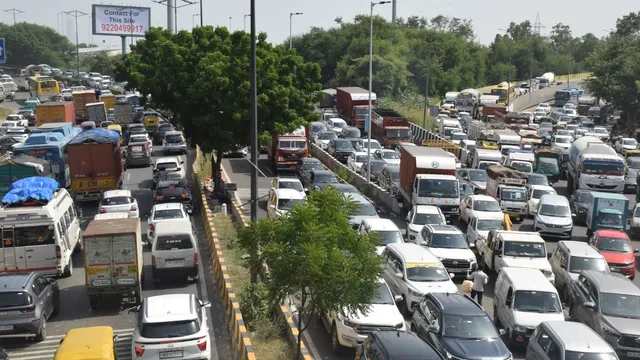 बारापुला फेज-3 खुलते ही लगा ट्रैफिक का 'ब्रेक', 15 मिनट के सफर के दावों की हवा निकली; डिजाइन पर उठे सवाल
