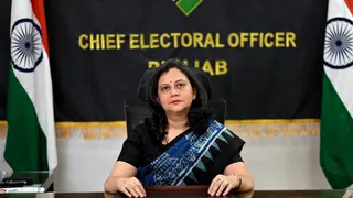 मुख्य निर्वाचन अधिकारी अनिंदिता मित्रा। फोटो जागरण