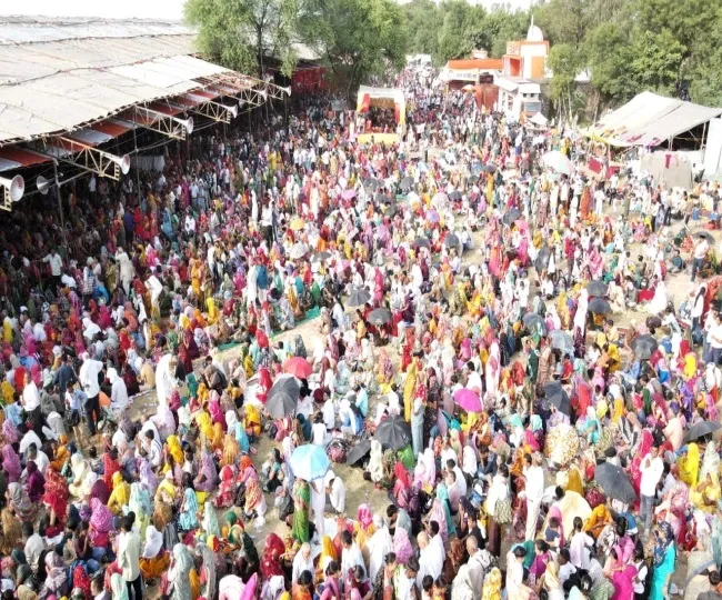 pradeep Mishra Katha barsana
