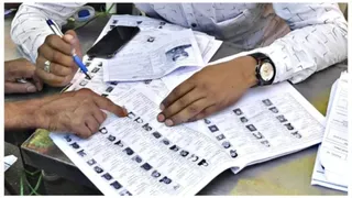 मतदाता सूची में नाम जुड़वाने के लिए घोषणा पत्र की अनिवार्यता खत्म।