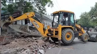 बुलडोजर से बेदखली पर कलकत्ता हाई कोर्ट सख्त (प्रतीकात्मक फोटो)