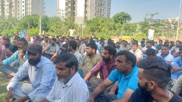 हड़ताल पर गए जम्मू नगर निगम के NGO सफाई कर्मचारी, चरमरा सकती है शहर की सफाई व्यवस्था
