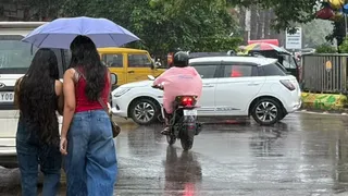 धनबाद में आज-कल बारिश के आसार कम। (प्रतीकात्मक फोटो)