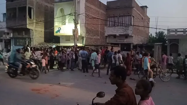वैशाली में पानी में थूकने के मामूली विवाद में बवाल, हाजीपुर-महनार NH-122B पर जमकर पथराव; 13 लोग घायल

