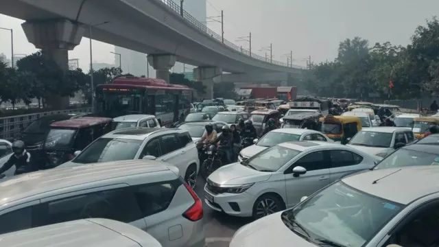 नोएडा में Google Maps से जुड़कर AI बताएगा कहां और कब लगता है जाम, रिकॉर्डेट डेटा से सुलझेगी जाम की 'गुत्थी'