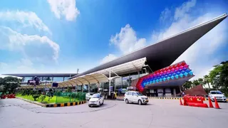 लखनऊ: चौधरी चरण सिंह अंतरराष्ट्रीय एयरपोर्ट, अमौसी