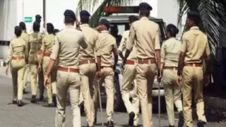 कांटी, करजा और मोतीपुर समेत कई जगहों पर छापेमारी की गई, लेकिन वह पुलिस की पकड़ में नहीं आया।