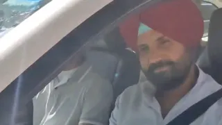 10 जनपथ पहुंचे अमरिंदर सिंह राजा वड़िंग।