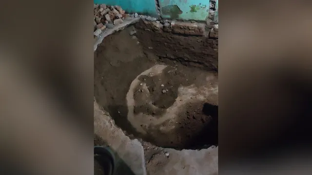 बिजनौर के बनखला मस्जिद परिसर में खोदाई के बाद दिखा कुआं, राजस्व विभाग करेगा पैमाइश
