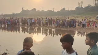 सालडीह खरकाई नदी घाट पर मिला युवक का शव। जागरण
