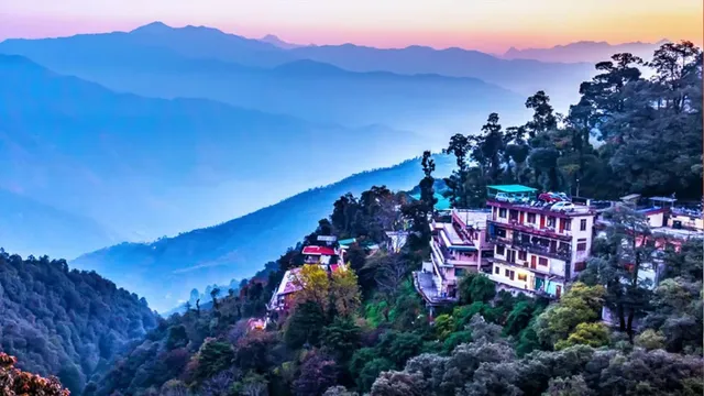 मसूरी पर बढ़ती आबादी और पर्यटकों का दबाव, हाईकोर्ट ने कहा- भार वहन क्षमता के मामले में मुख्य सचिव नौ माह में दें जवाब