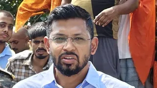 जिलाधिकारी कुमार गौरव