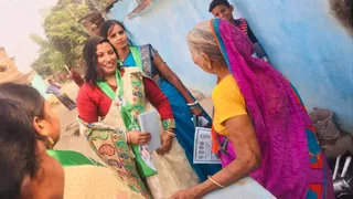 पिछले विधानसभा चुनाव में पहली बार चुनाव प्रचार के लिए घर से निकली थी श्वेता। (फोटो: फाइल)