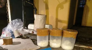 खाद्य सुरक्षा विभाग ने पनीर जब्त कर सैंपल लिए।