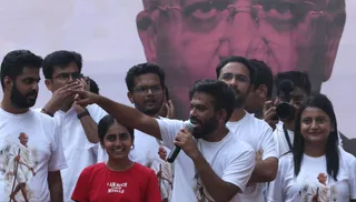अभिजीत दीपके के खिलाफ शिकायत।