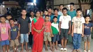 Jitiya Vrat Inspiring Story: भागलपुर के रामानंदी देवी हिंदू अनाथालय में बच्चों के बीच जिउतिया व्रत रखने वाली 62 वर्षीय पवन देवी।
